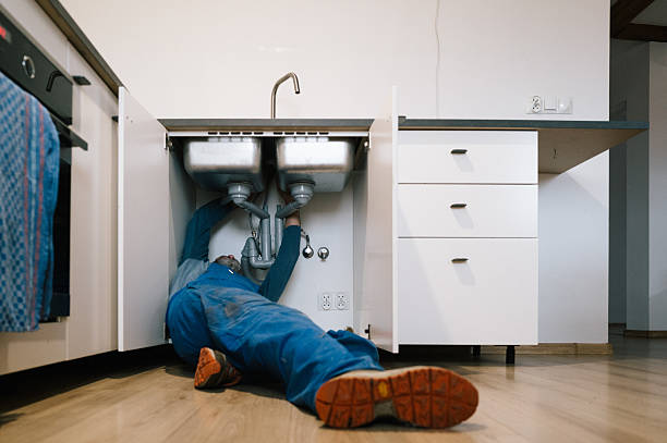 Professional Plumbing technician working in Yermo, CA